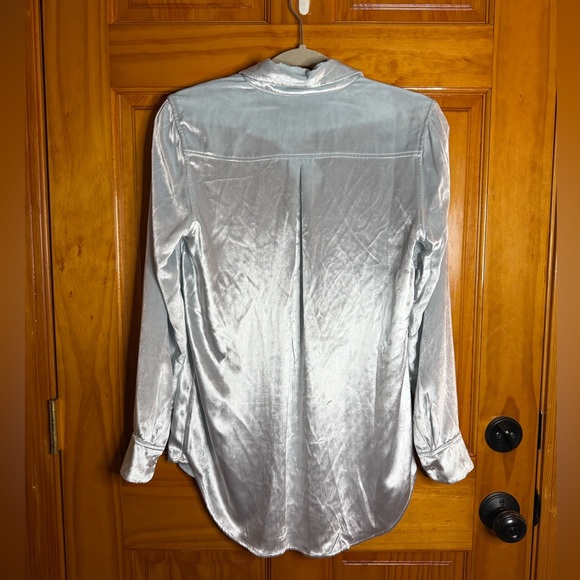 Equipment Femme Ice Blue Women’s XS Crushed Velvet Blouse Silk Blend - Picture 3 of 7